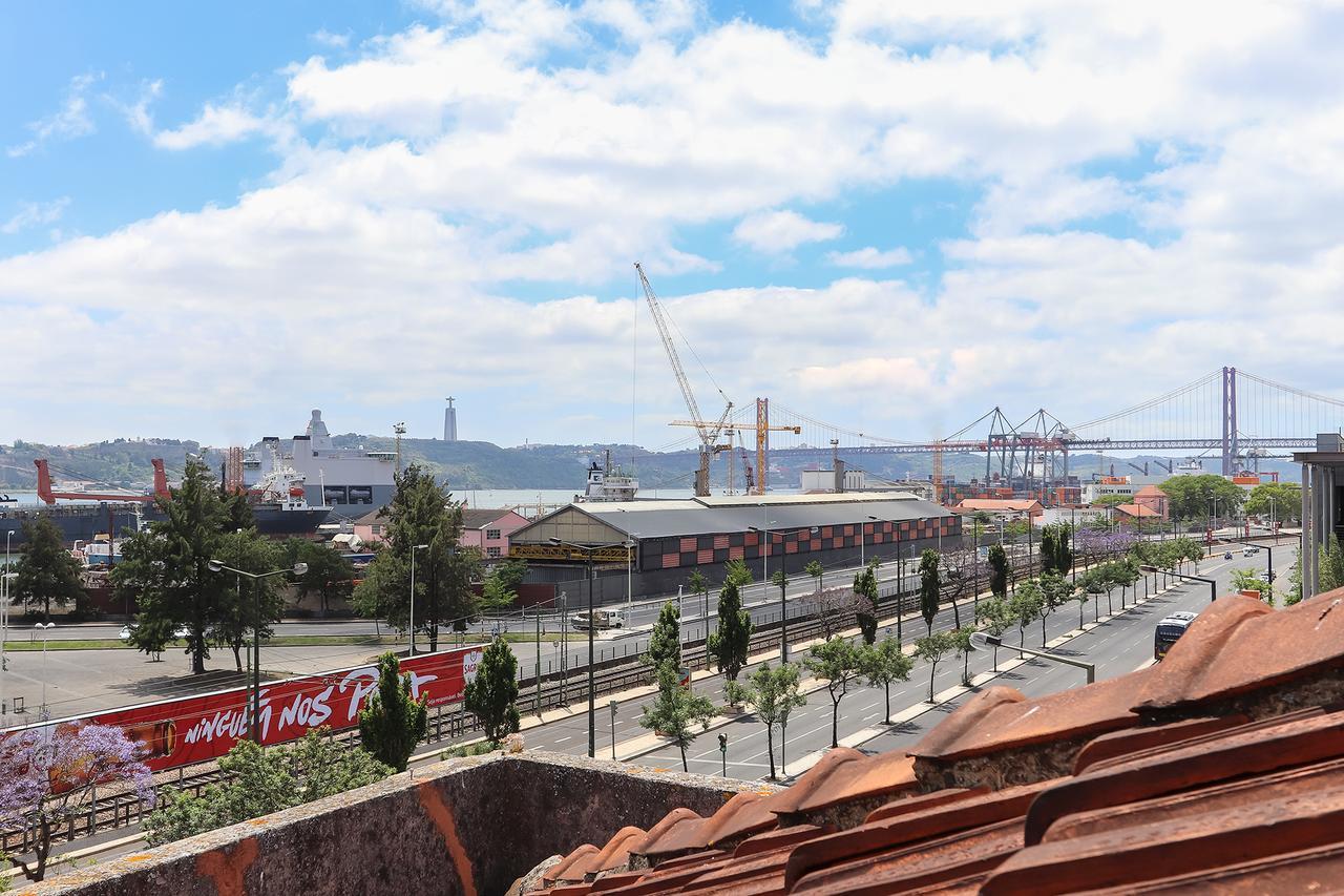 Kab+1 Hostel Lisbon Exterior photo